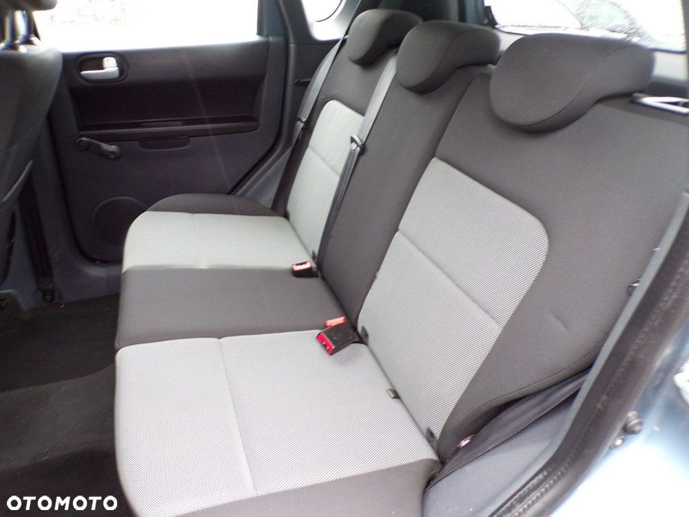 Mitsubishi Colt - 22