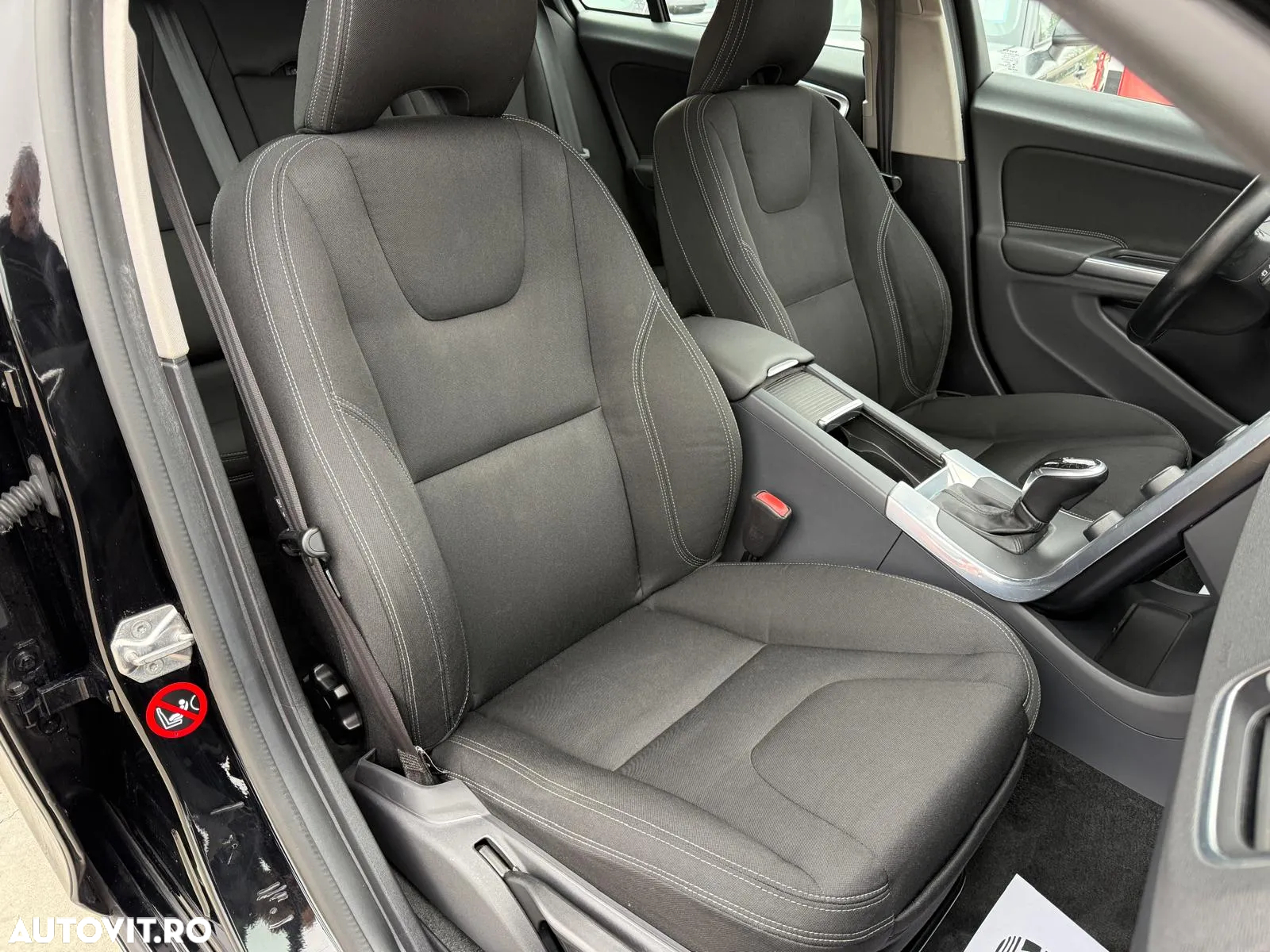 Volvo V60 D3 Geartronic Kinetic - 24