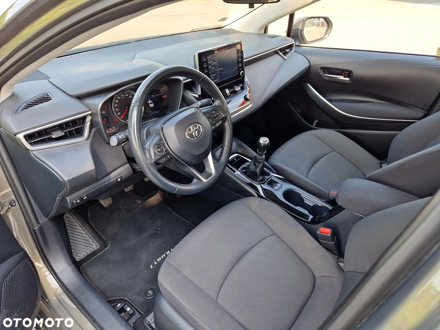 Toyota Corolla - 9
