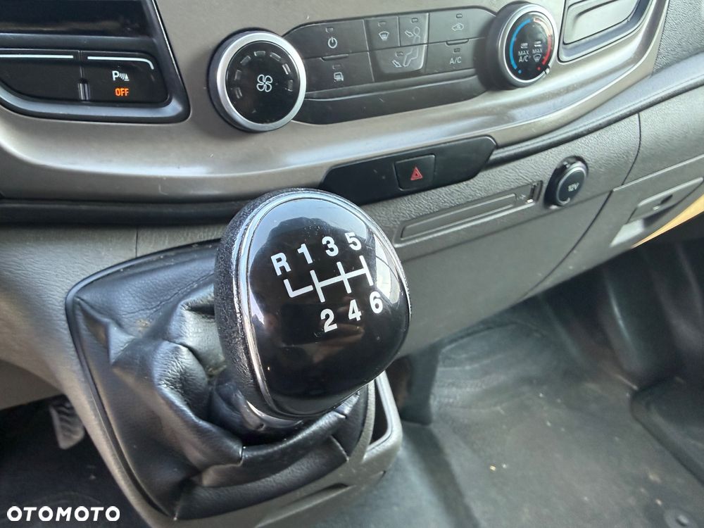 Ford Transit Custom - 17