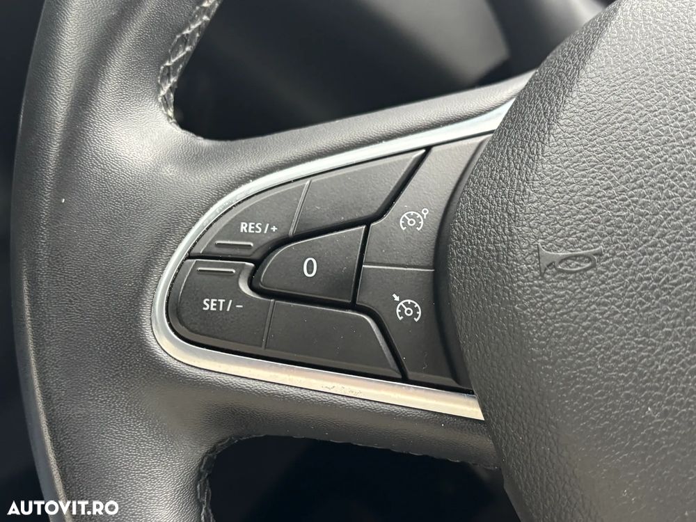 Renault Megane BLUE dCi 115 EDC EQUILIBRE - 28