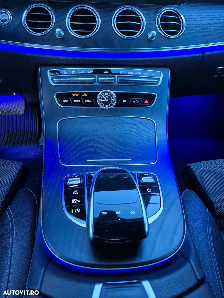 Mercedes-Benz E 200 MHEV Aut. - 12