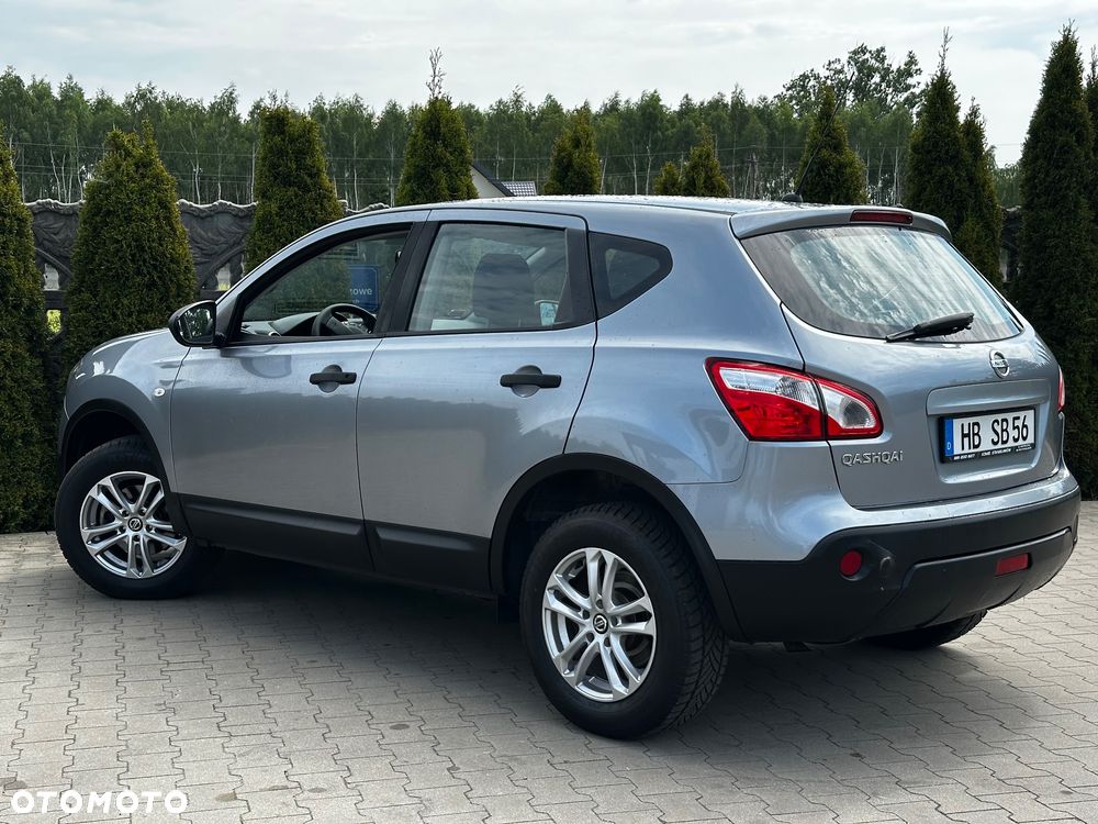 Nissan Qashqai 1.6 visia - 17