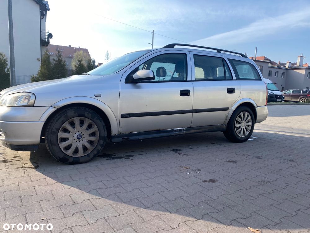 Opel Astra 1.7 DTI - 11