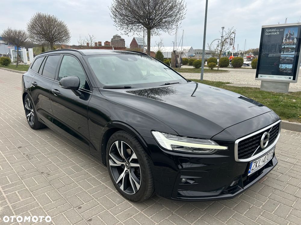 Volvo V60 B4 D R-Design - 11