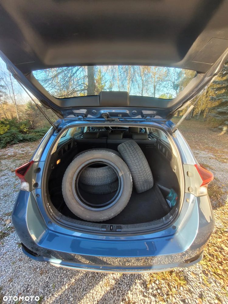 Toyota Auris 1.6 Premium - 10