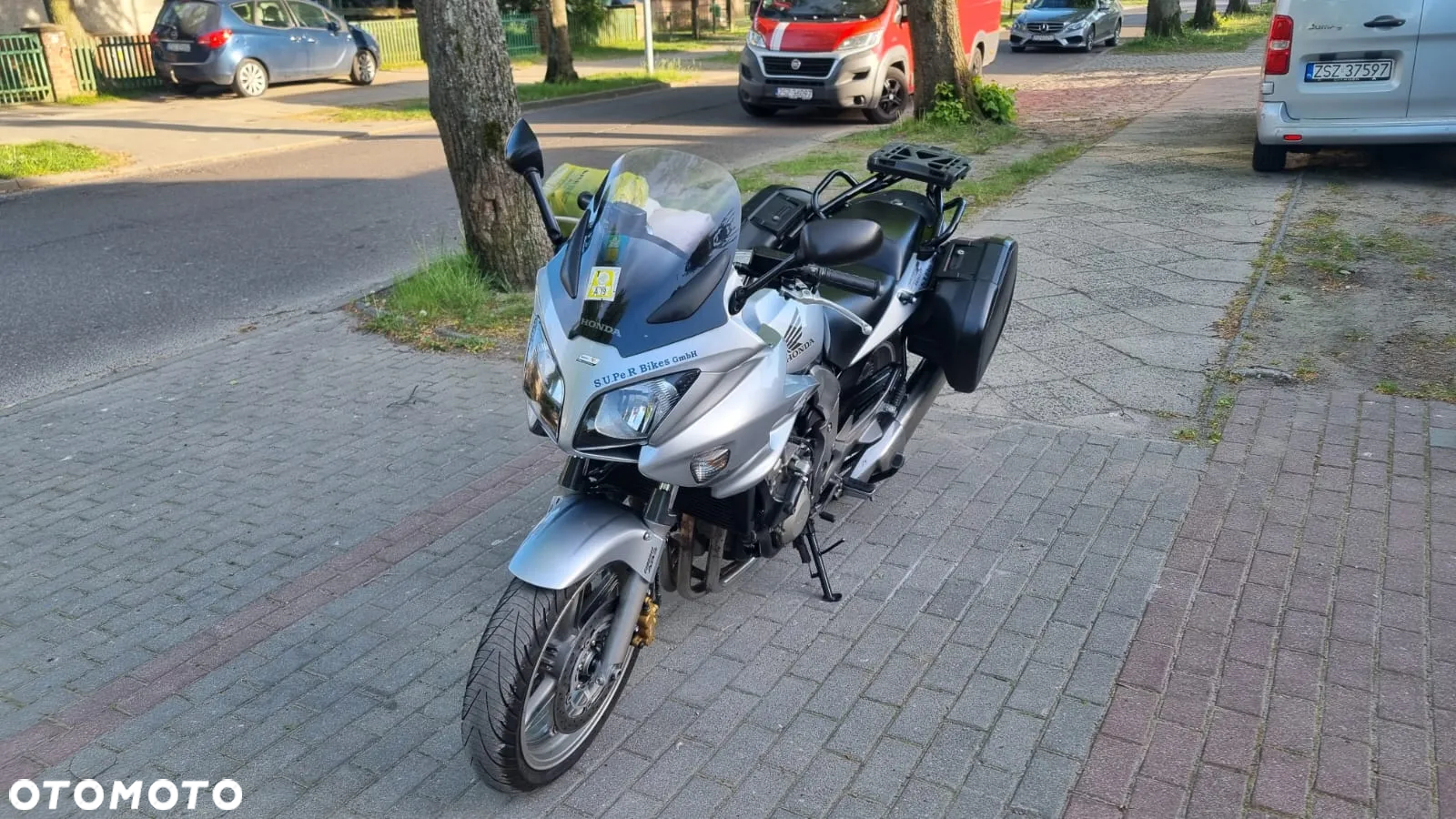 Honda CBF - 30