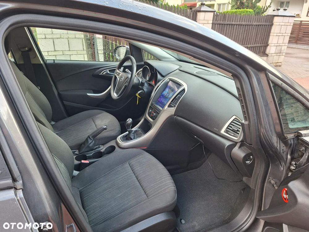 Opel Astra 1.4 ecoFLEX - 9
