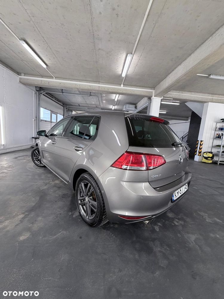 Volkswagen Golf 2.0 TDI (BlueMotion Technology) DSG Comfortline - 6