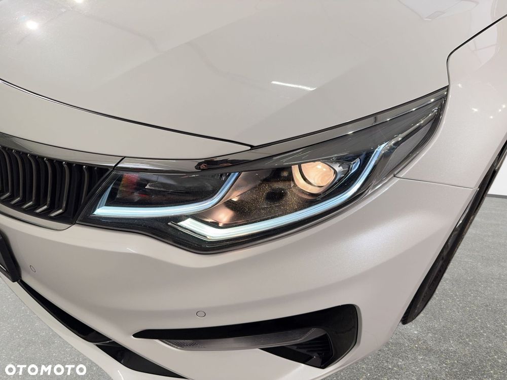 Kia Optima - 10