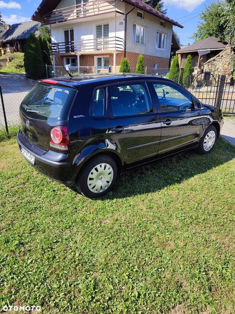 Volkswagen Polo - 2
