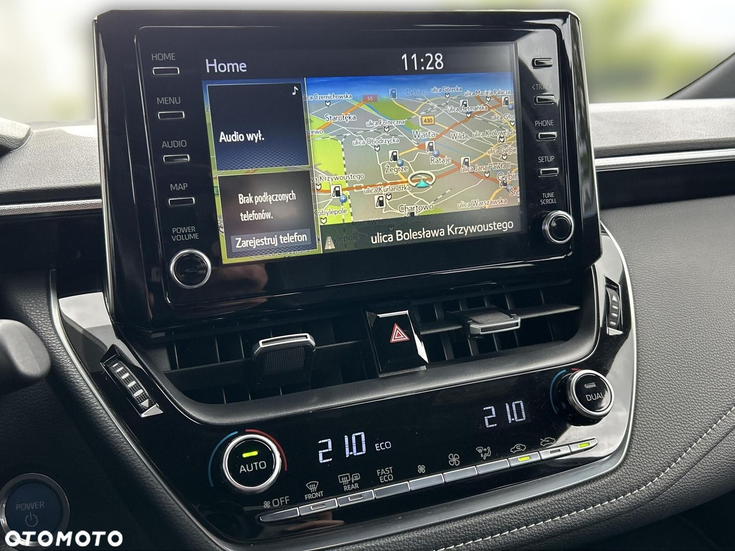 Toyota Corolla 1.8 Hybrid Comfort - 17