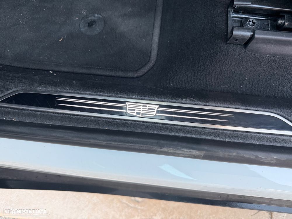 Cadillac XT5 - 12