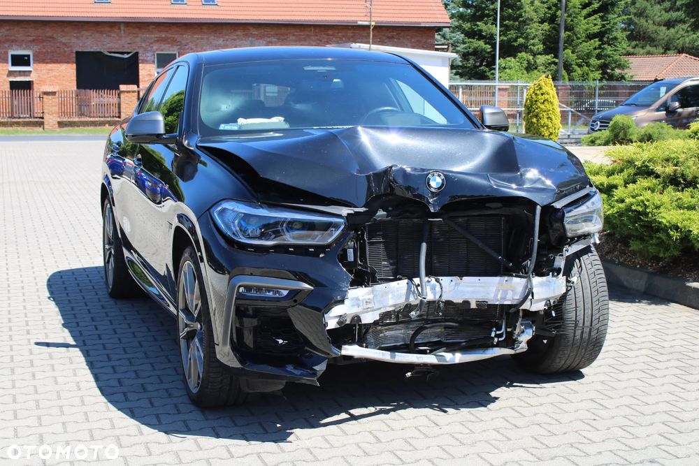 BMW X6 M50i - 3