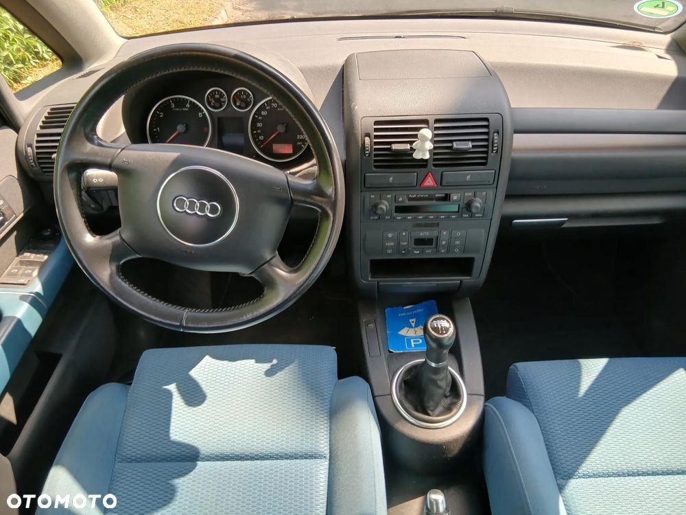 Audi A2 1.4 - 8