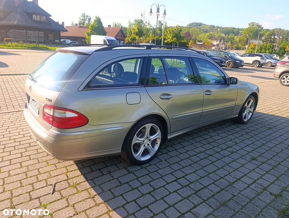 Mercedes-Benz Klasa E - 9