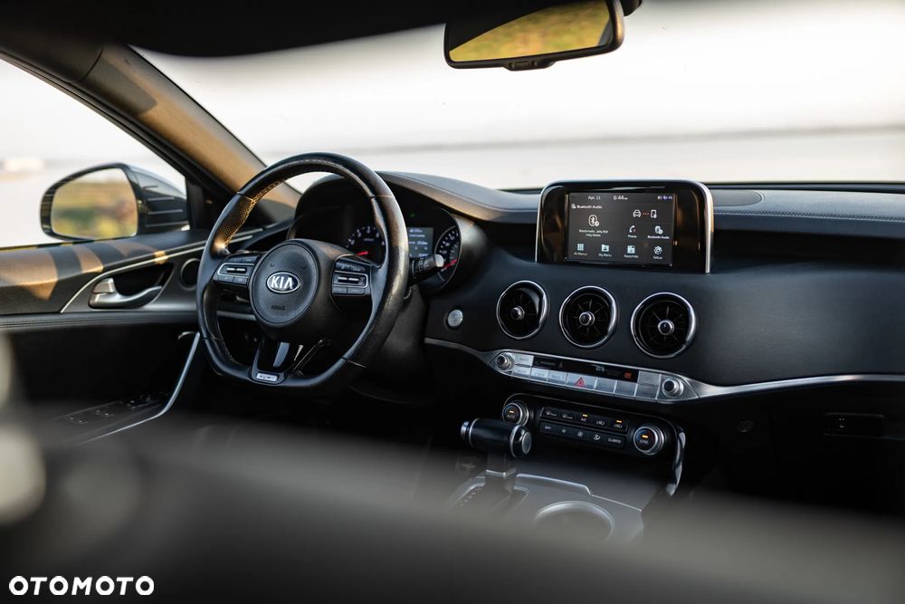 Kia Stinger 3.3 T-GDI AWD OPF GT - 18