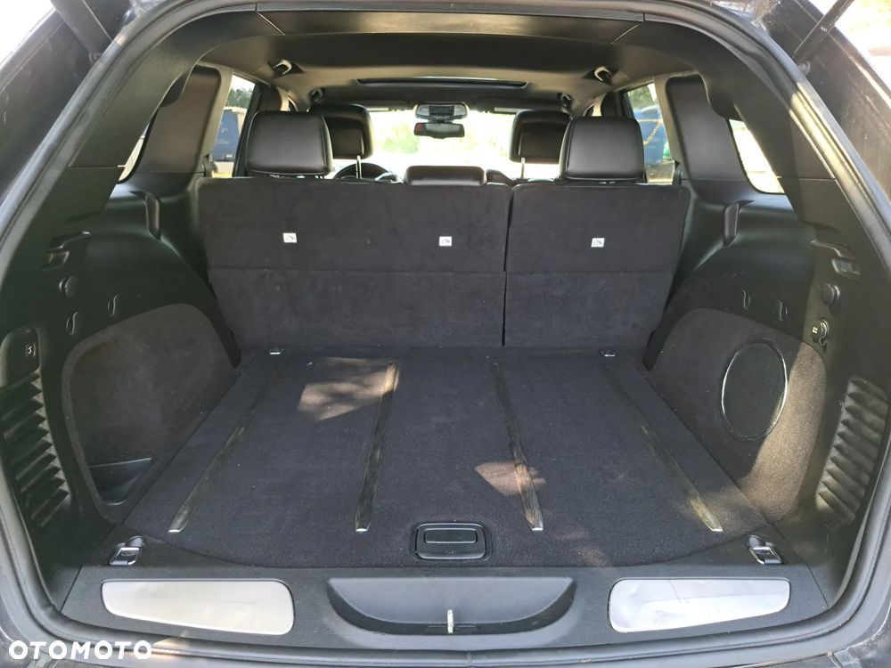 Jeep Grand Cherokee - 14