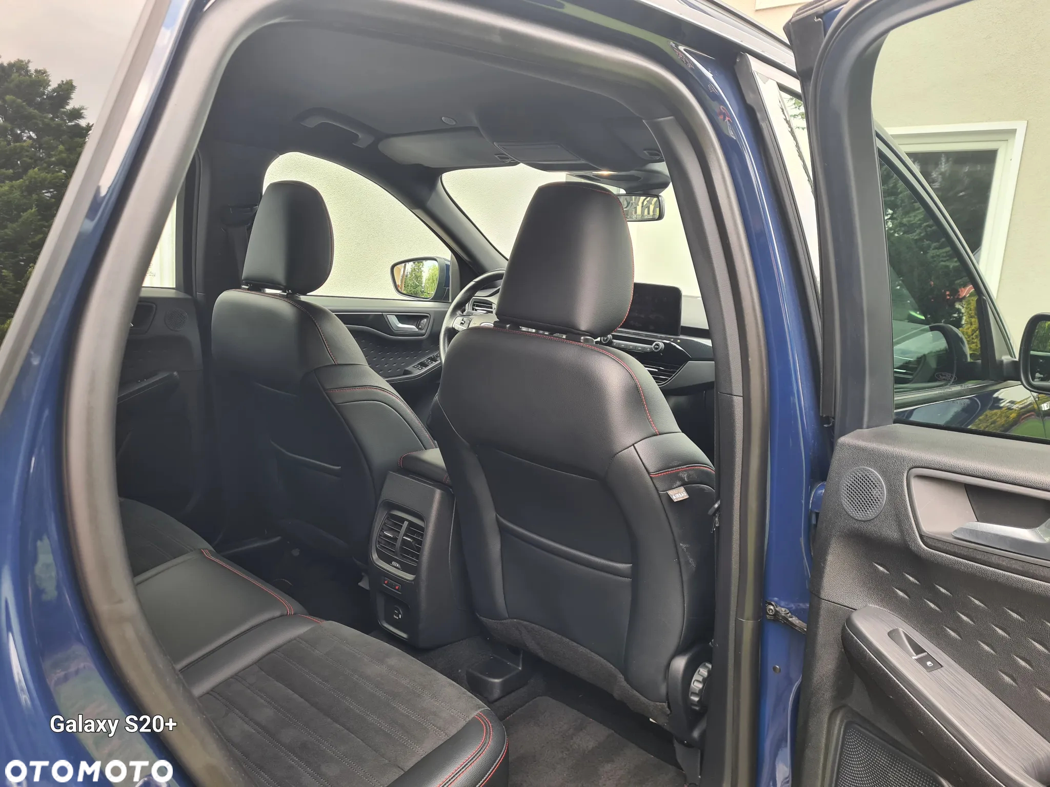 Ford Kuga 2.0 EcoBlue 4x4 ST-LINE X - 13