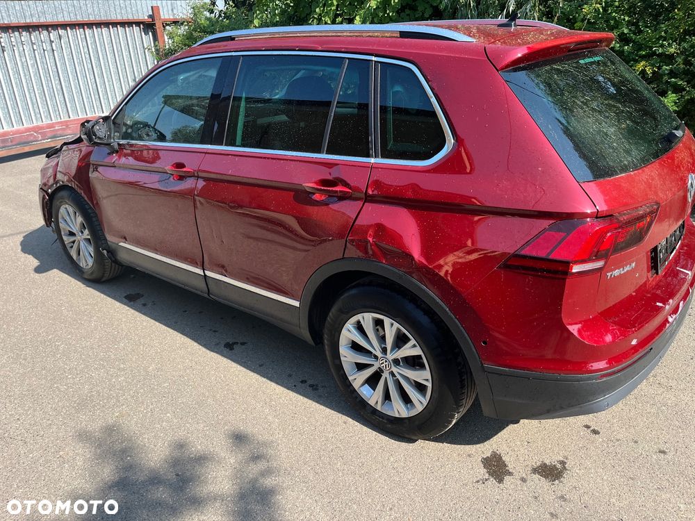 Volkswagen Tiguan - 4