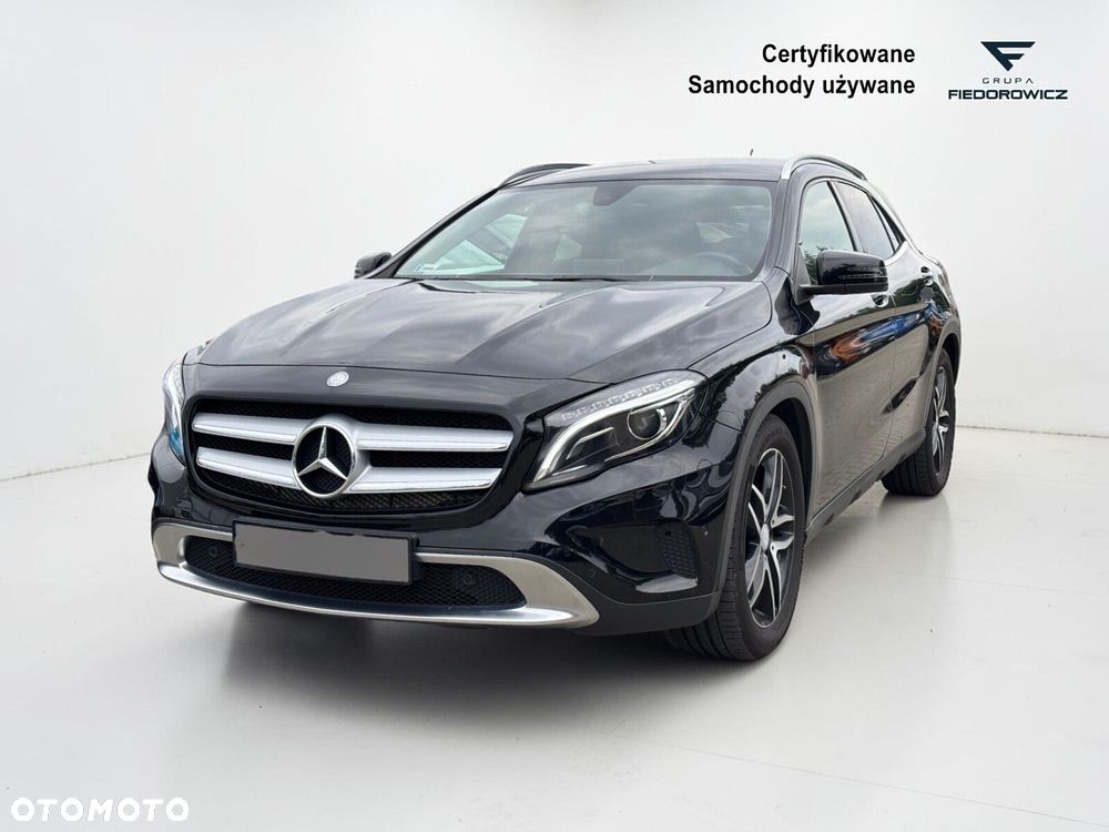 Mercedes-Benz GLA 200 7G-DCT Urban - 4