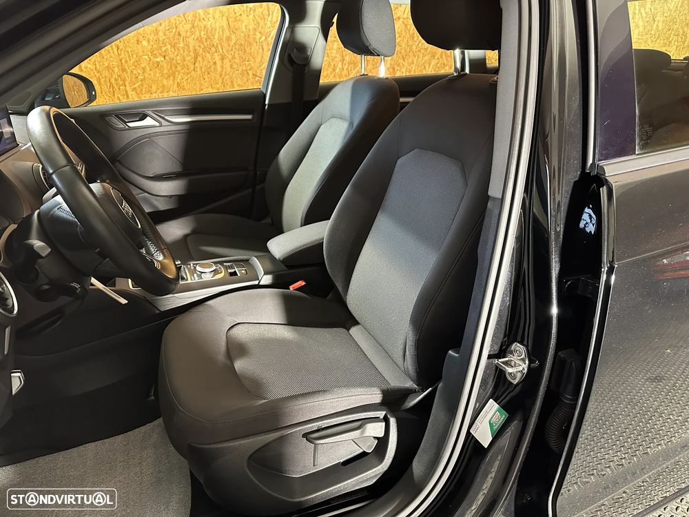 Audi A3 Sportback 30 TDI - 6