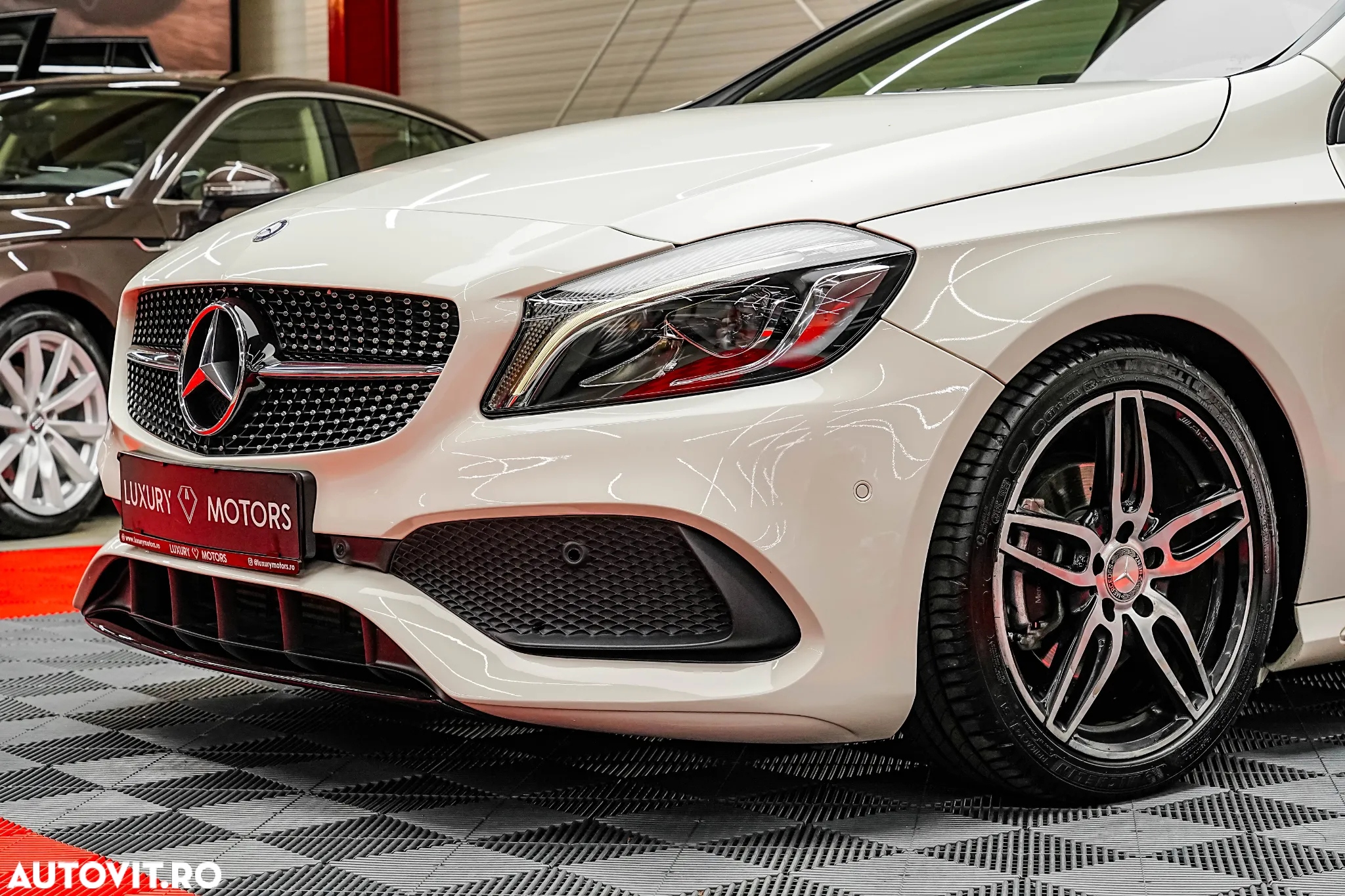 Mercedes-Benz A 160 7G-DCT Activity Edition - 17