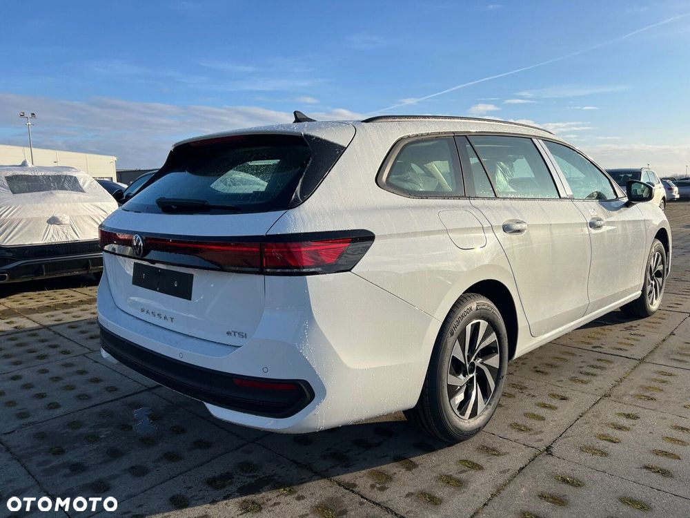 Volkswagen Passat Variant - 4