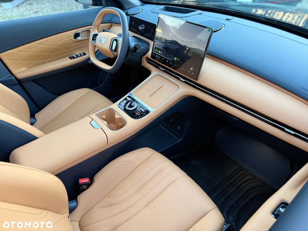 Geely Starray EM-i 1.5 PHEV Max - 10