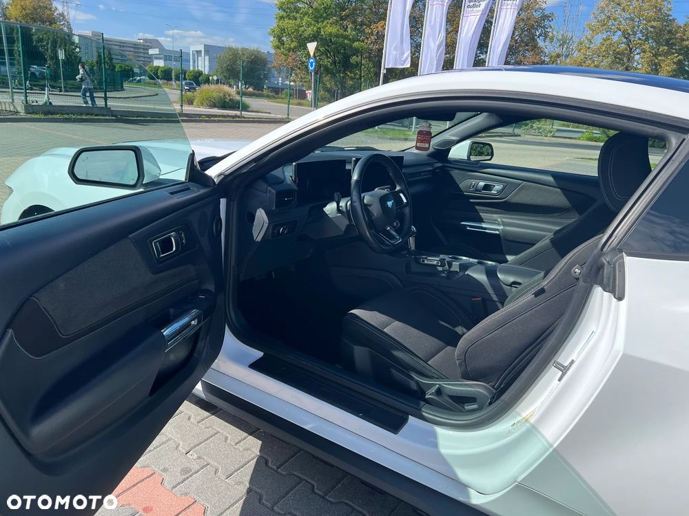 Ford Mustang 2.3 EcoBoost - 11