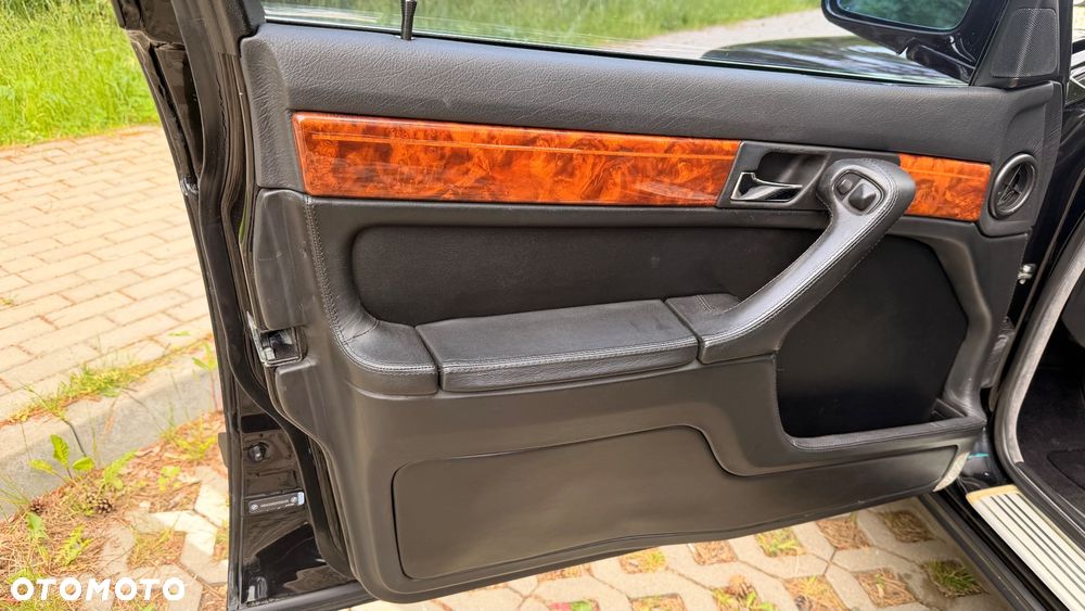 BMW Seria 7 - 23