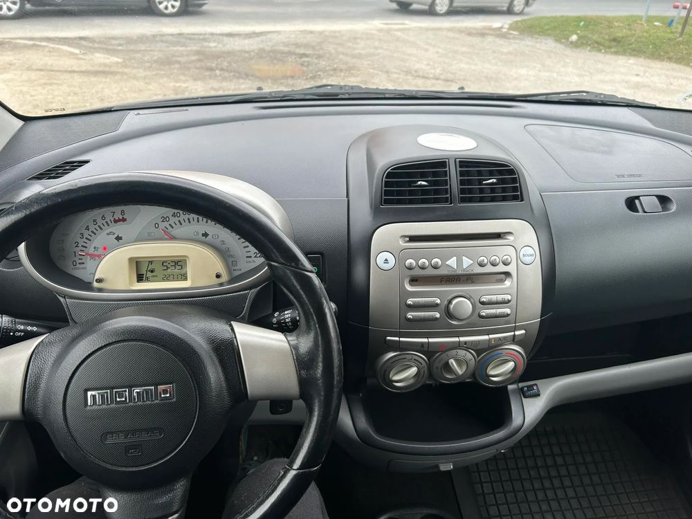 Daihatsu Sirion 1.3 - 18