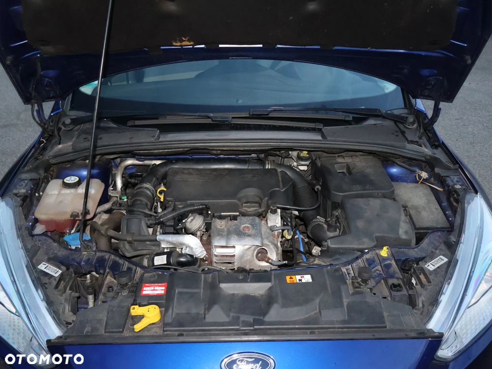 Ford Focus 1.0 EcoBoost Trend - 38