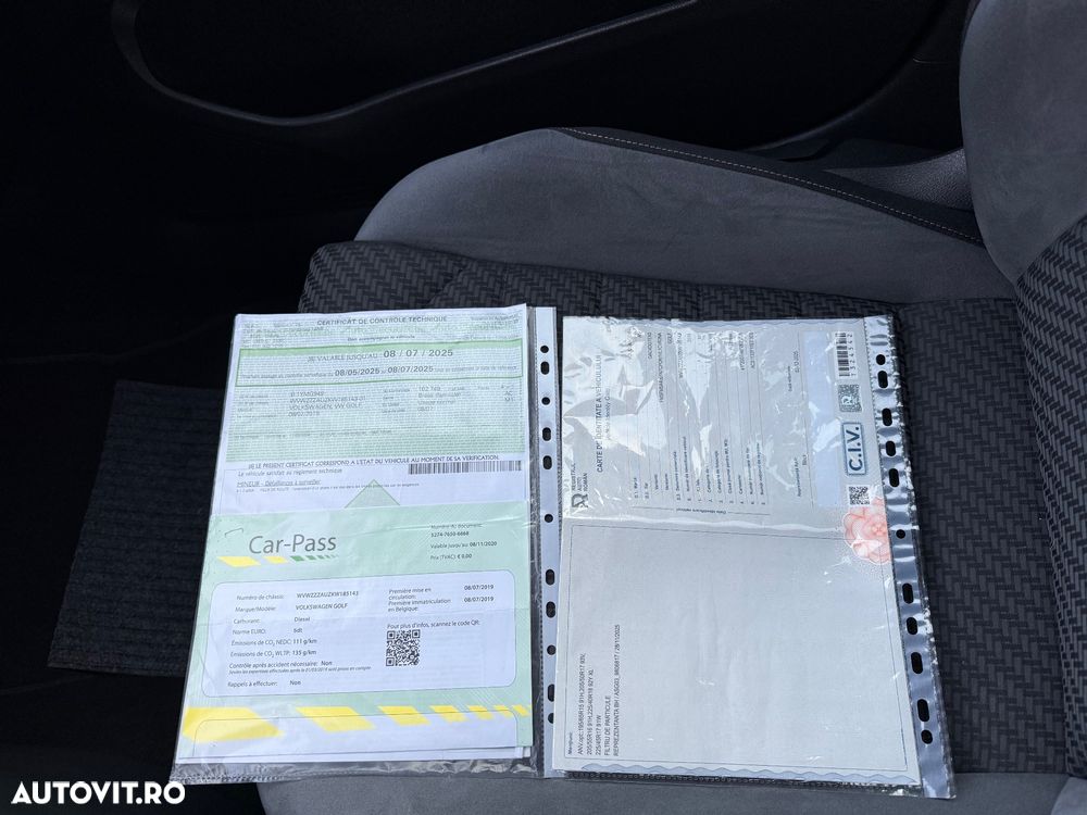 Volkswagen Golf - 28