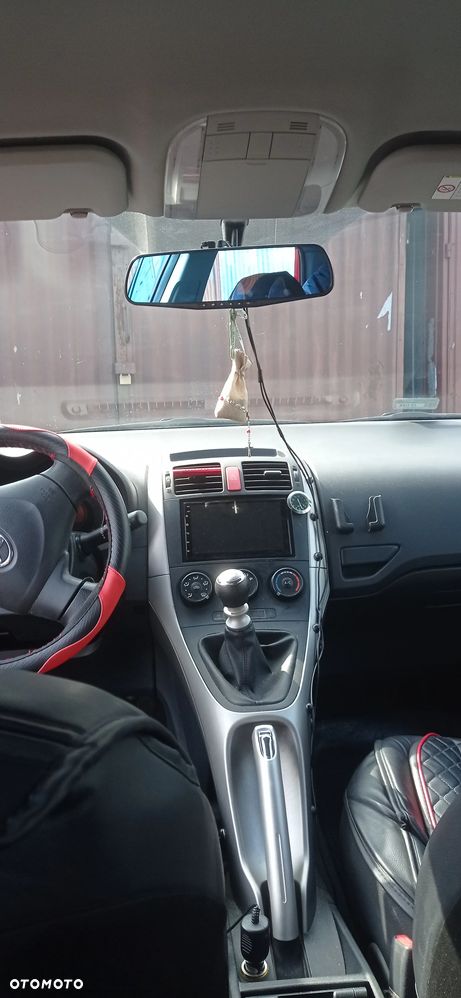 Toyota Auris - 5
