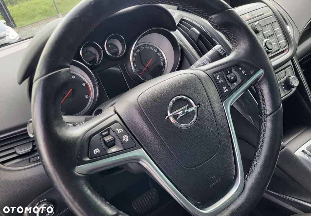 Opel Zafira - 16
