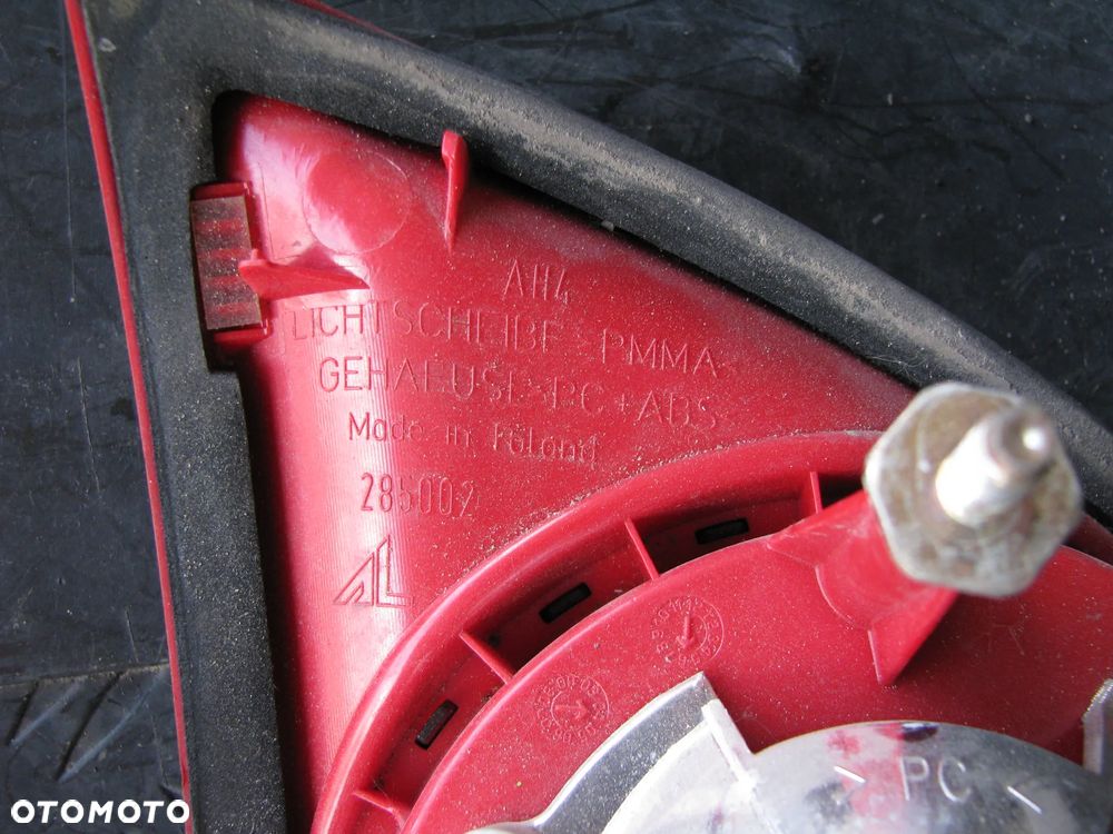Lampa Tył tylna Prawa Volkswagen Golf V MK5 w klapę - 4