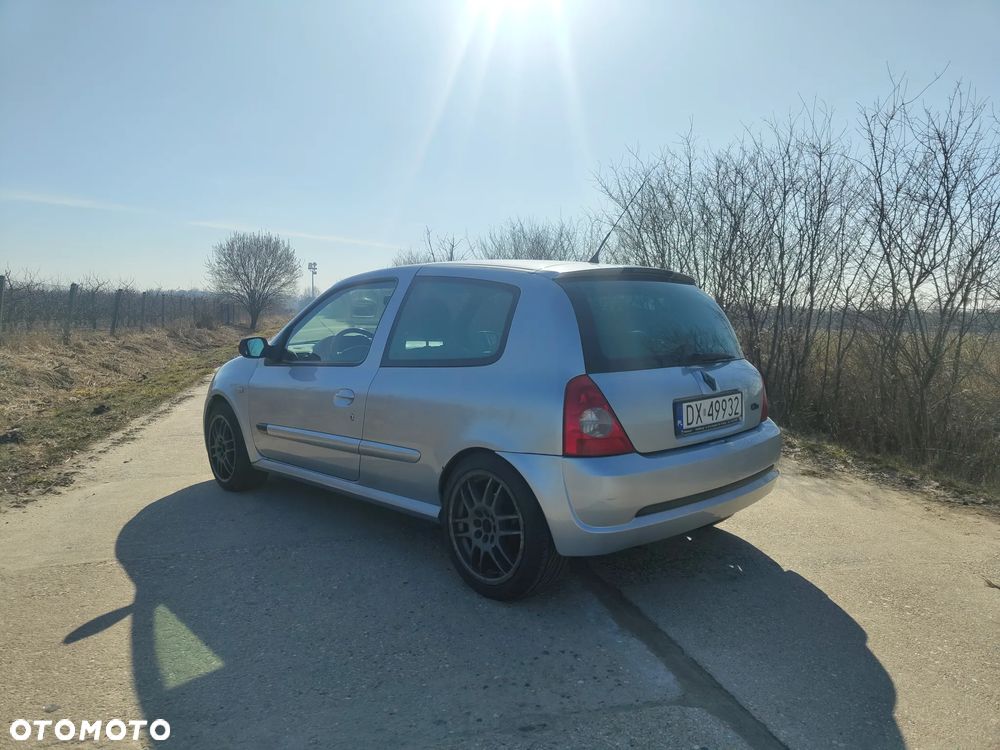 Renault Clio - 6