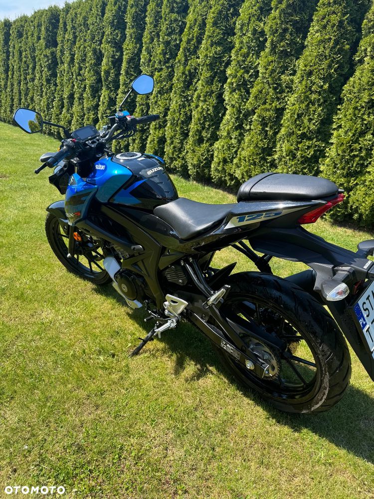 Suzuki GSX - 3