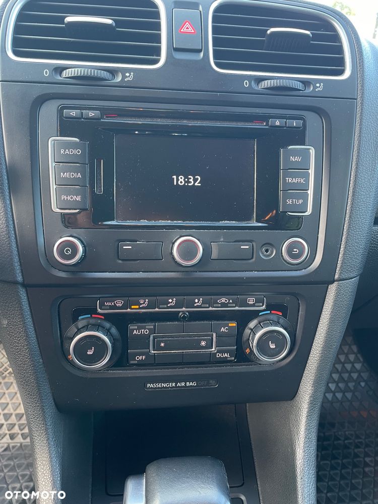 Volkswagen Golf 1.6 TDI BlueMot Comfortline DSG - 2