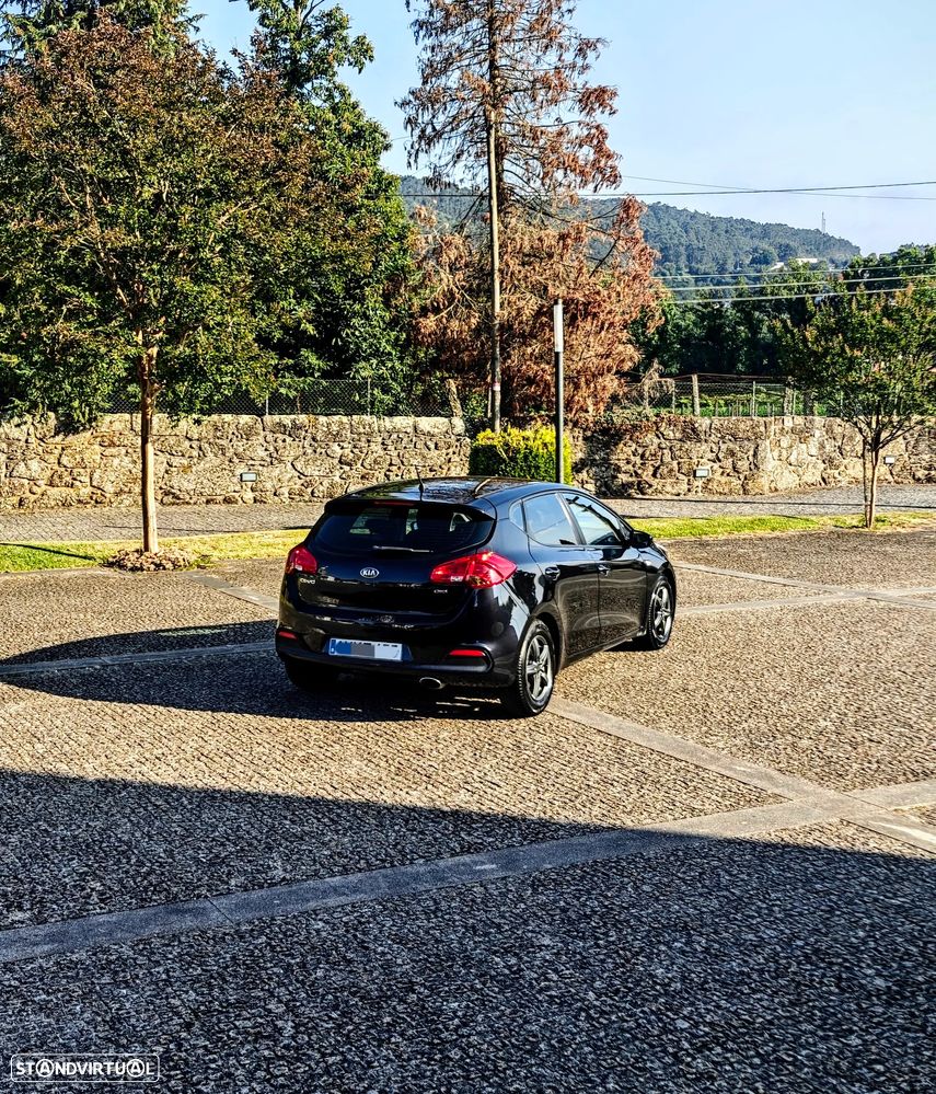 Kia Ceed 1.4 CRDi 90 Spirit - 20