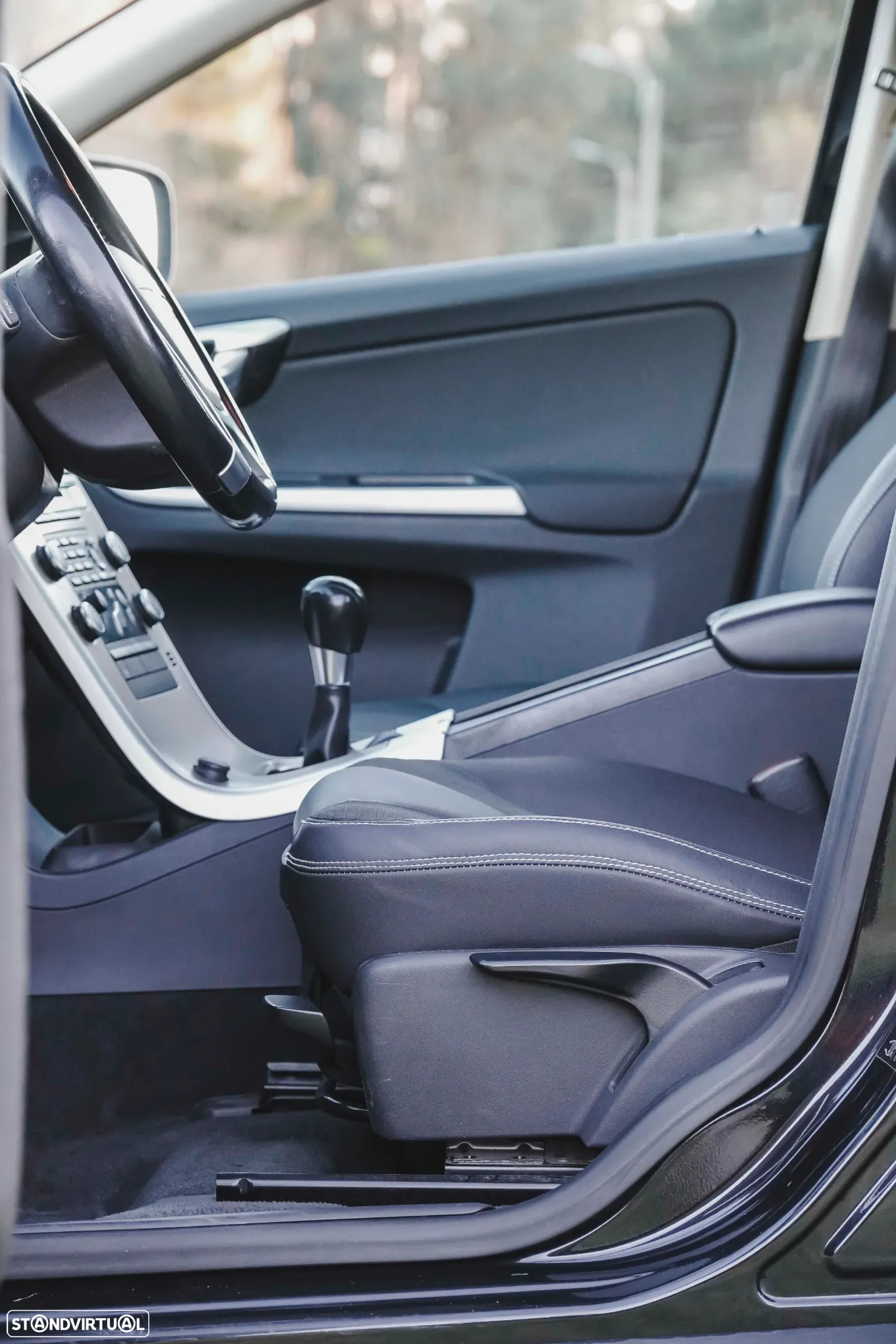 Volvo XC 60 2.0 D3 Drive Momentum Start/Stop - 11