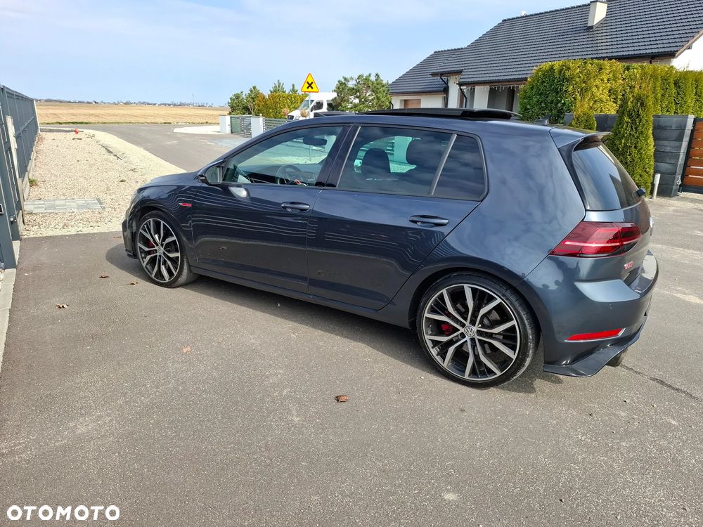 Volkswagen Golf GTI (BlueMotion Technology) DSG Performance - 14