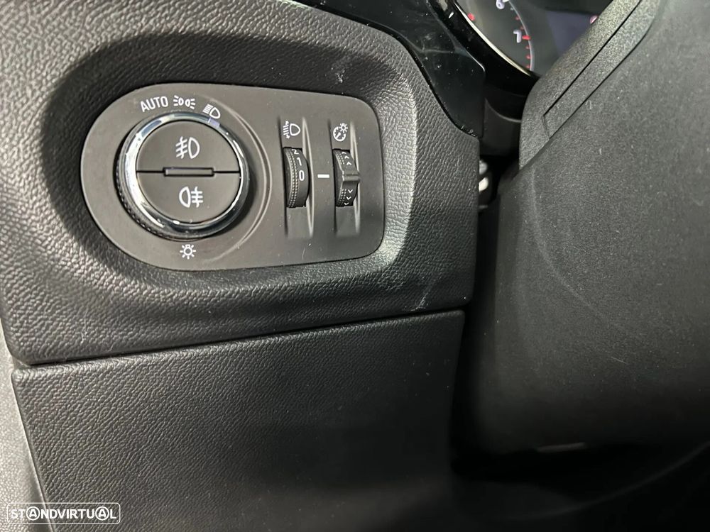 Opel Corsa 1.2 T Edition - 22