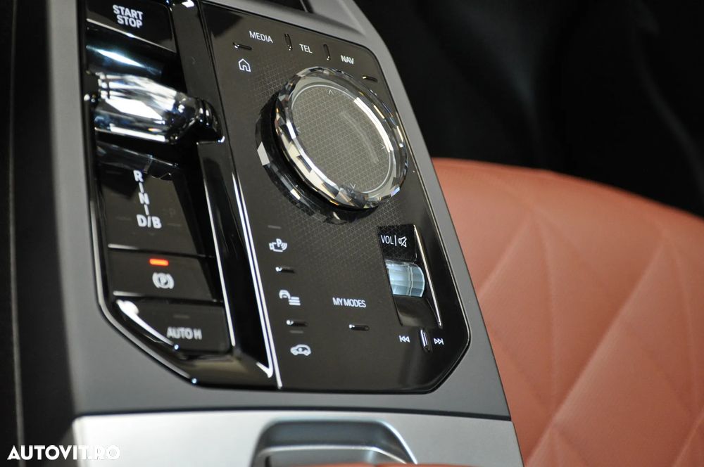 BMW iX xDrive60 - 32