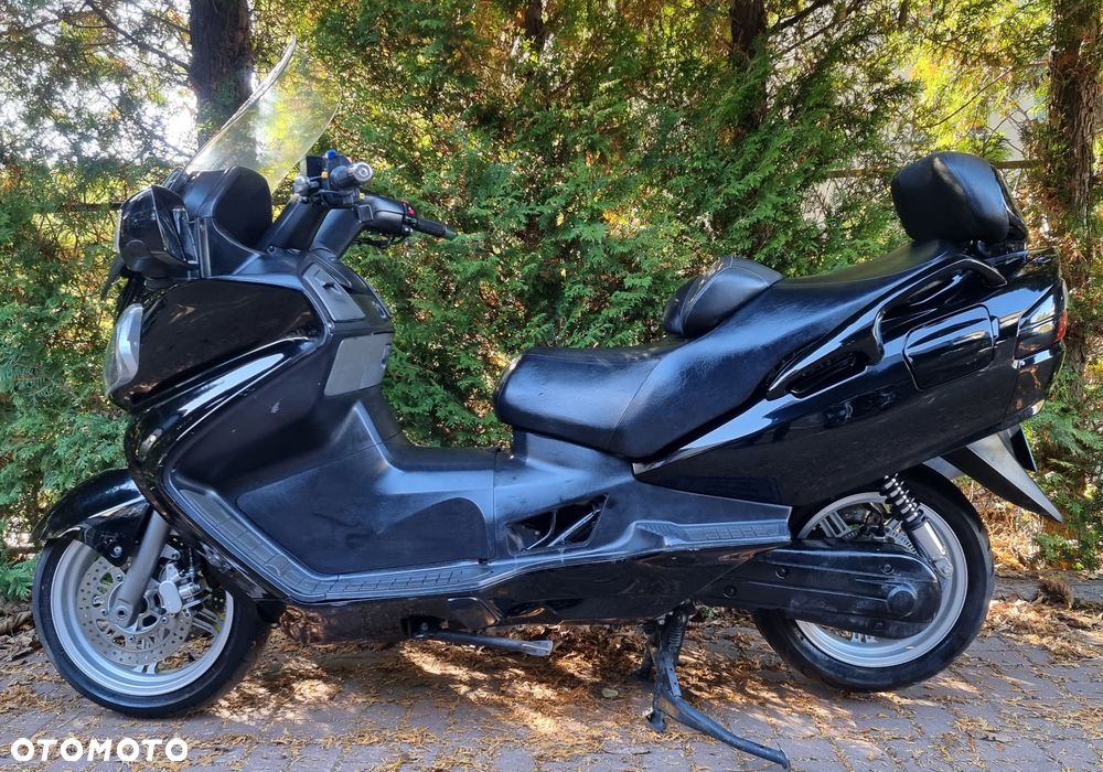 Suzuki Burgman - 8