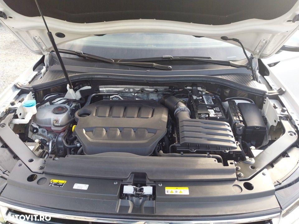 Volkswagen Tiguan - 22