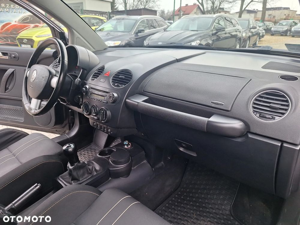 Volkswagen New Beetle 1.9 TDI DPF United - 17