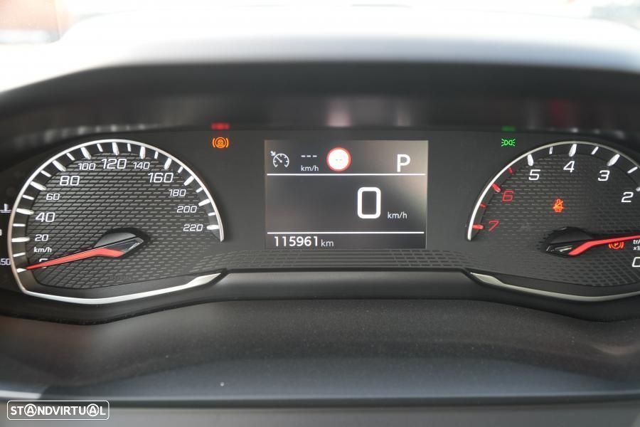 Peugeot 2008 1.2 PureTech Allure Pack EAT8 - 12