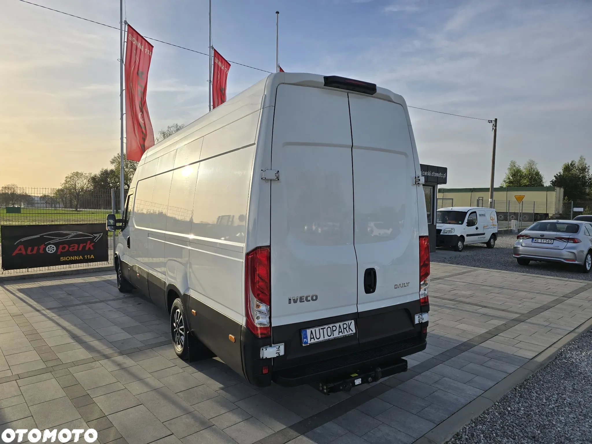 Iveco Daily 35S18  180KM Maxi L4H3 - 16